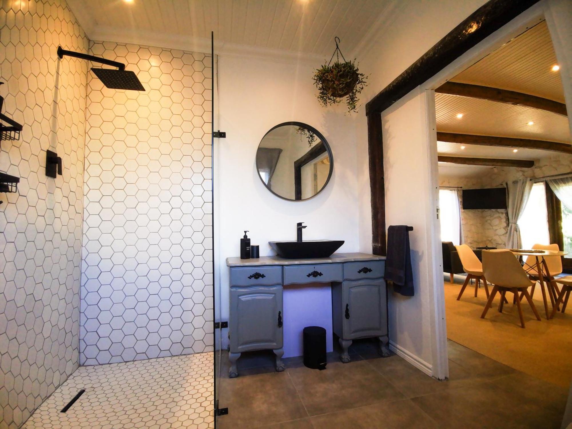 Apartment 29 On Edward *